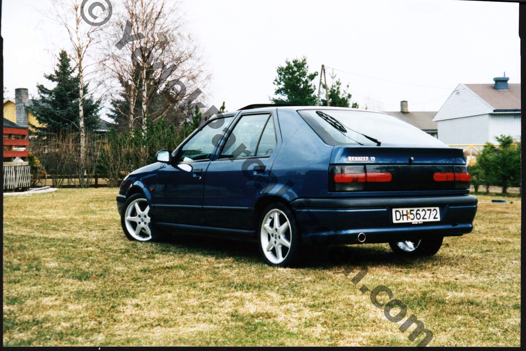 RENAULT 19 ARKA TAMPON İÇ HATCHBACK  1988>2000